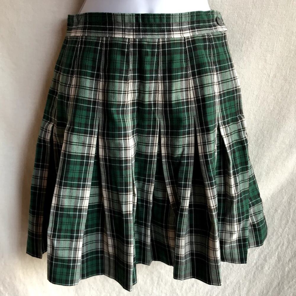 Dennis Plaid and Pleated School Uniform Skirt size Missy 8